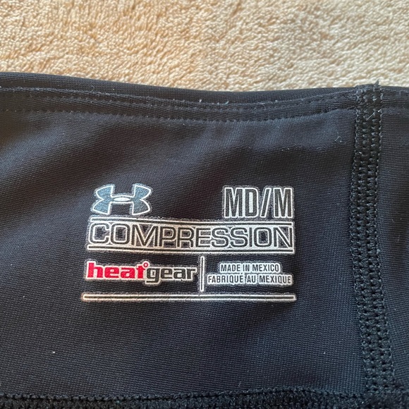 Ladies M Under Armour compression crops/capris - Picture 6 of 8